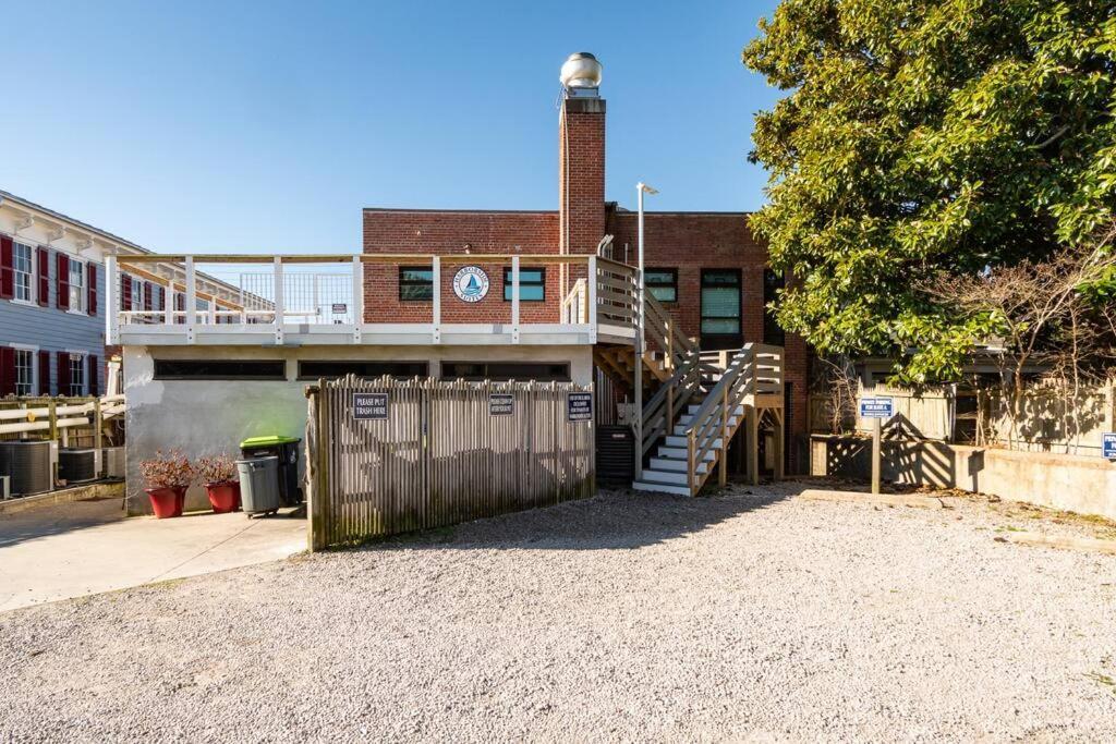 Why Knot Getaway...Rooftop With Waterview! Unit D Beaufort Extérieur photo