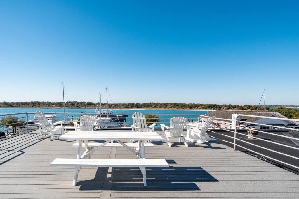 Why Knot Getaway...Rooftop With Waterview! Unit D Beaufort Extérieur photo