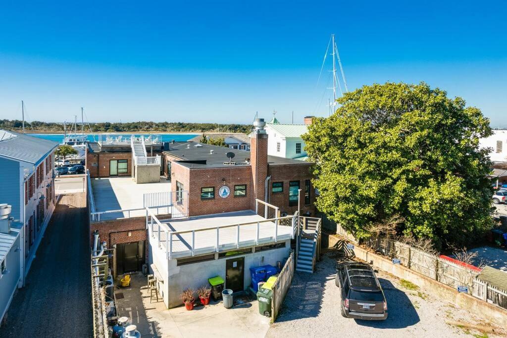 Why Knot Getaway...Rooftop With Waterview! Unit D Beaufort Extérieur photo
