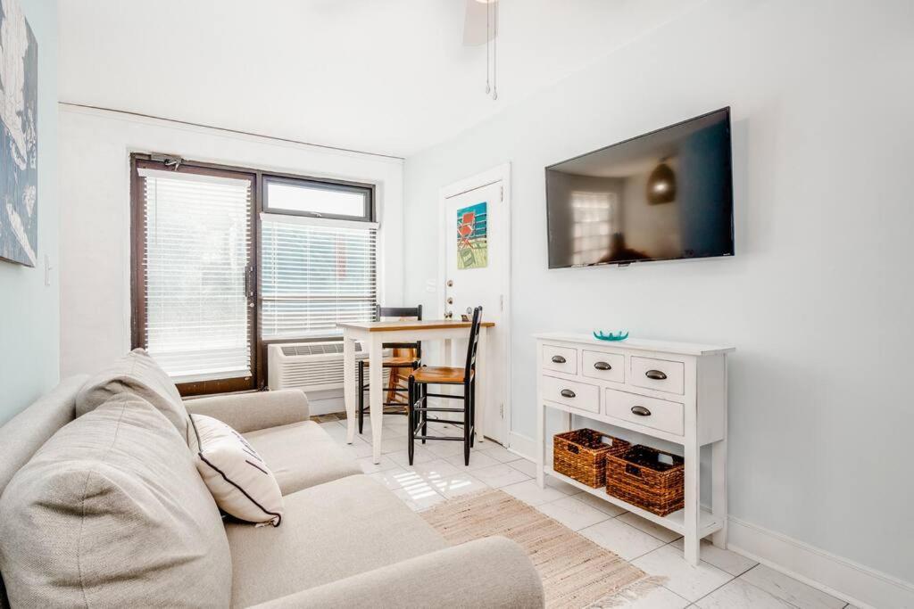 Why Knot Getaway...Rooftop With Waterview! Unit D Beaufort Extérieur photo