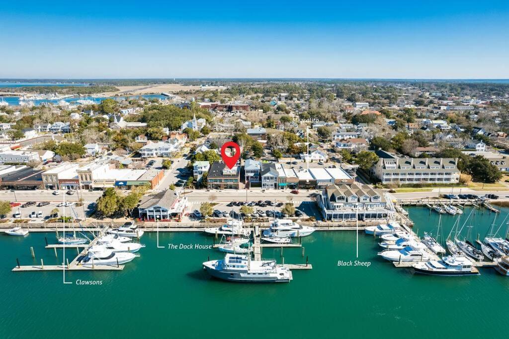 Why Knot Getaway...Rooftop With Waterview! Unit D Beaufort Extérieur photo