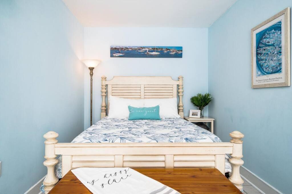 Why Knot Getaway...Rooftop With Waterview! Unit D Beaufort Extérieur photo