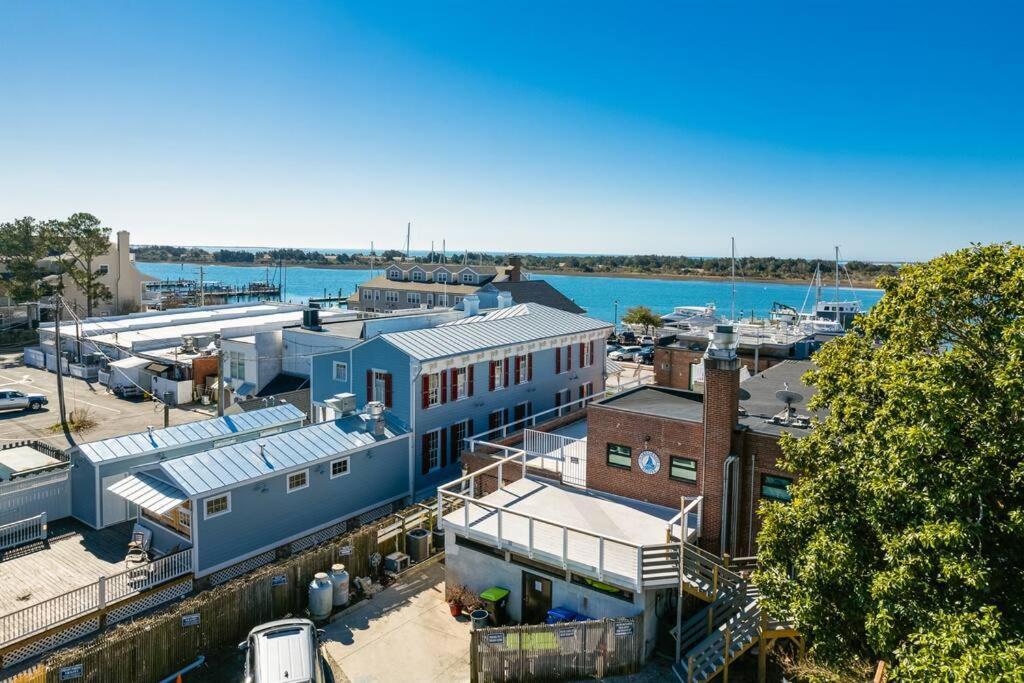 Why Knot Getaway...Rooftop With Waterview! Unit D Beaufort Extérieur photo