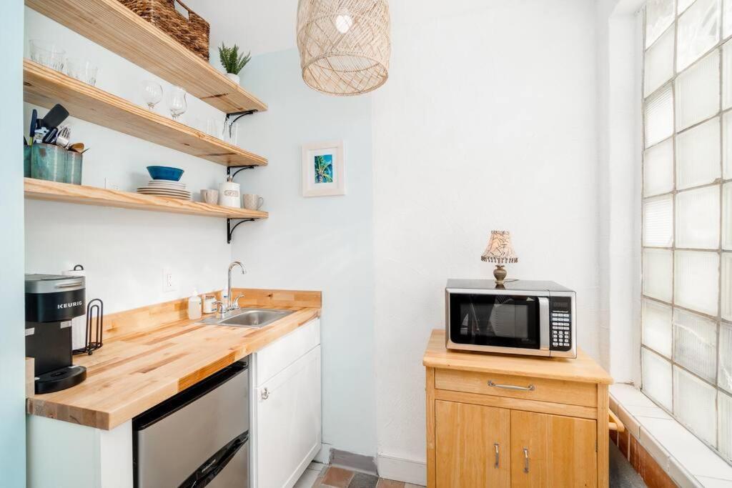 Why Knot Getaway...Rooftop With Waterview! Unit D Beaufort Extérieur photo